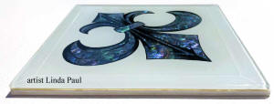 side view fleur de lis glass tile